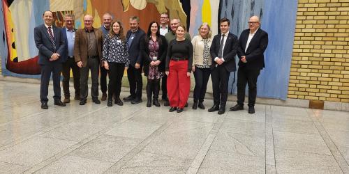 F.v. Harry Valderhaug (KrF), Svein Roksvåg (Sp, Smøla), Ståle Refstie (Ap, Sunndal), Kjell Neergaard (Ap, Kristiansund), Ingrid Waagen Rimstad (Sp, Tingvoll), Knut Sjømæling (Sp, Gjemnes), Monica Molvær (H), Henning Torset (H, Aure), Hugo Pedersen (Sp, Surnadal), Åse Kristin Ask Bakke (Ap), Ingrid Ovidie Rangønes (Ap, Averøy), Joakim Myklebost Tangen (FrP) og Per Vidar Kjølmoen (Ap)